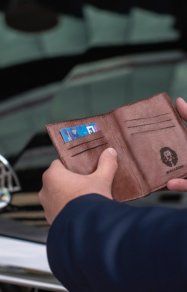 Metamask Slim RFID Wallet