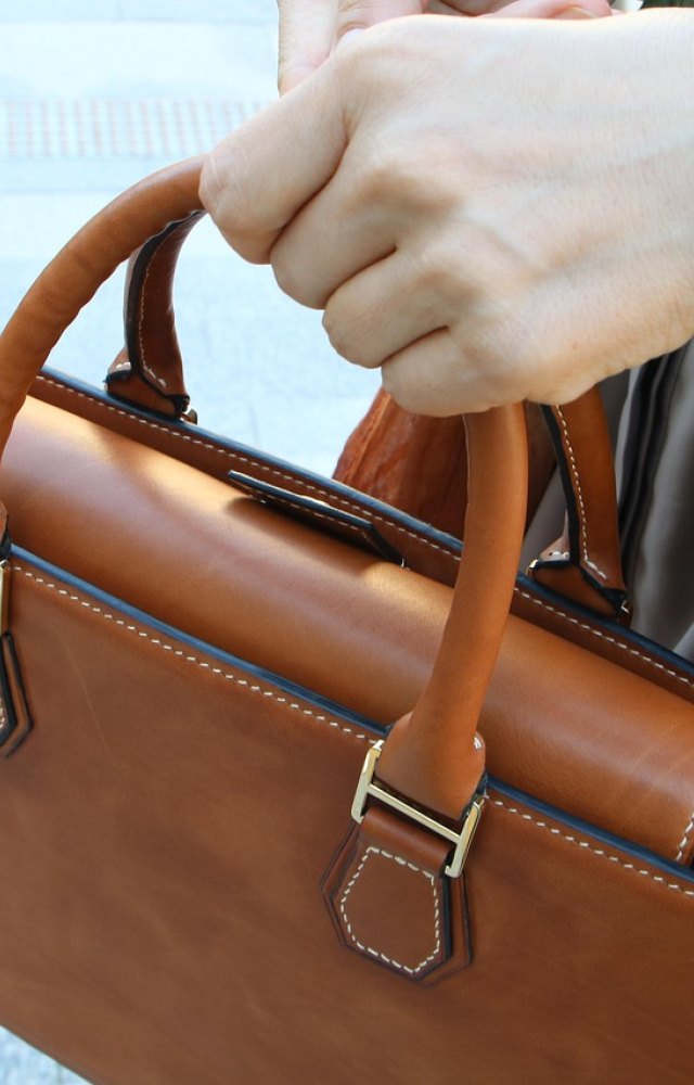 Metamask Classic Leather Tote